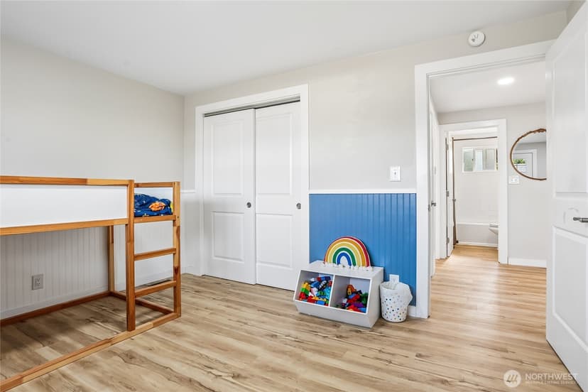 Property photo for 25332 29th Avenue S, Kent photo 14