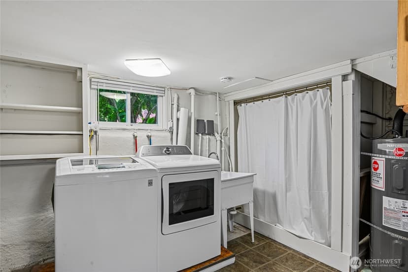 Property photo for 5017 SW Grayson Street, Seattle photo 27