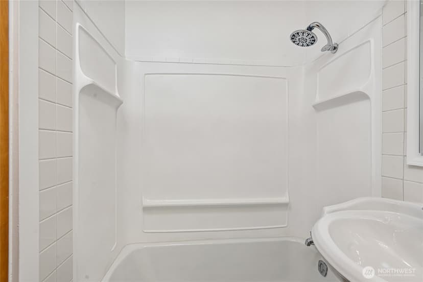 Property photo for 5017 SW Grayson Street, Seattle photo 25