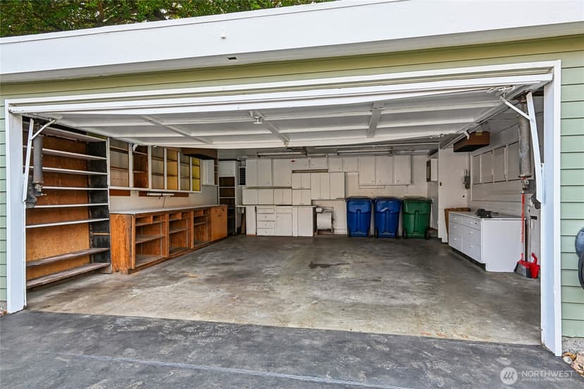 Property photo for 5017 SW Grayson Street, Seattle photo 39