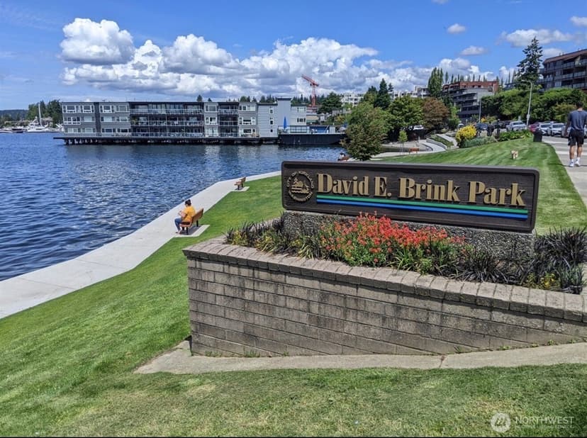 Property photo for 733 Lake Street S #101, Kirkland photo 29