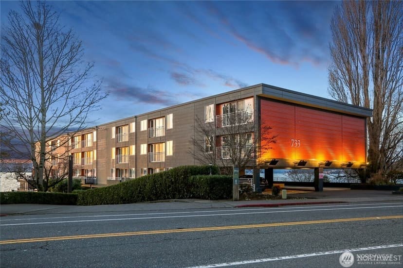 Property photo for 733 Lake Street S #101, Kirkland photo 32