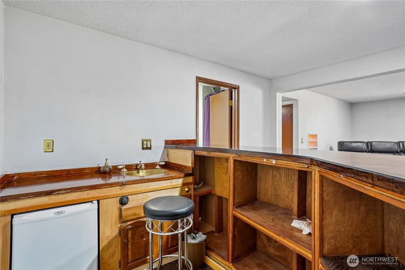 Property photo for 7503 John Dower Road W, Lakewood photo 26
