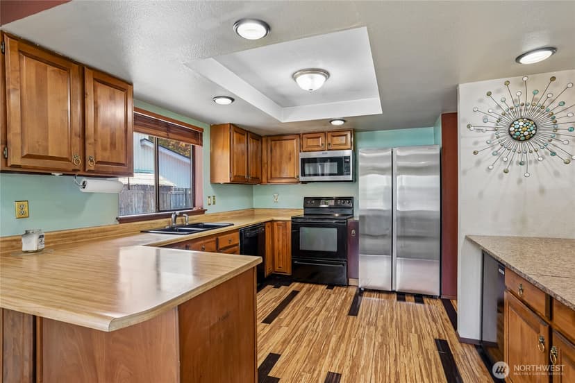 Property photo for 7503 John Dower Road W, Lakewood photo 12