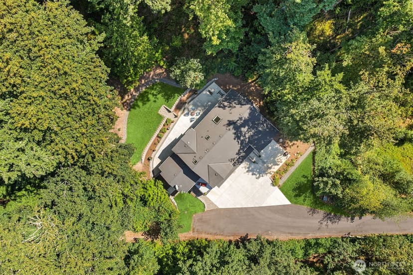 Property photo for 1090 218th Avenue NE, Sammamish photo 32