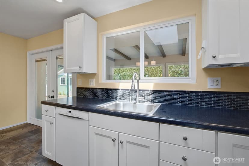 Property photo for 738 Wallin Street, Bremerton photo 13