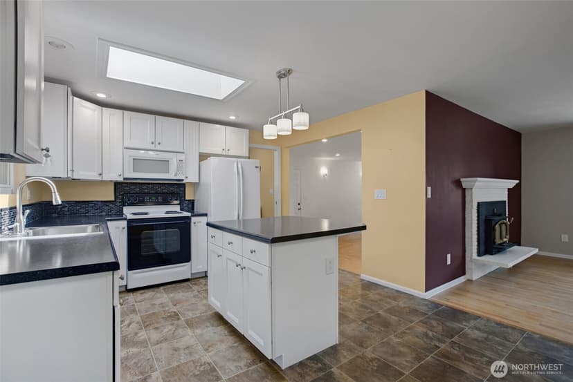 Property photo for 738 Wallin Street, Bremerton photo 8