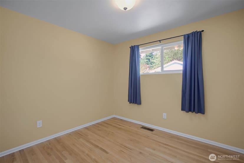 Property photo for 738 Wallin Street, Bremerton photo 28