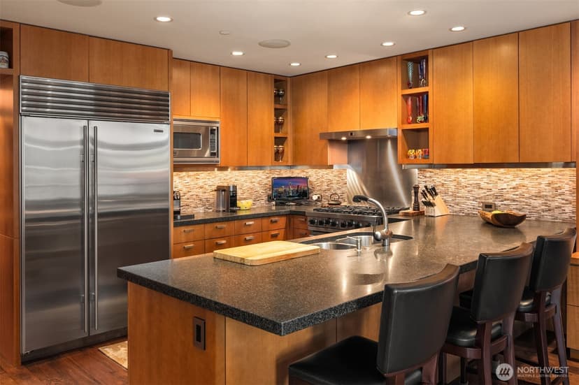 Property photo for 715 2nd Avenue #1504, Seattle photo 25
