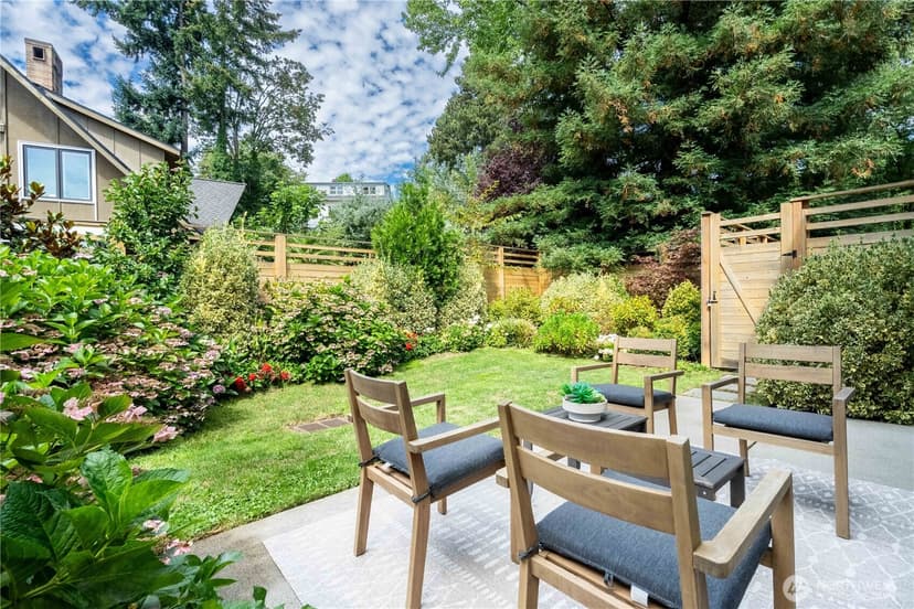 Property photo for 6915 55th Avenue S #B, Seattle photo 5