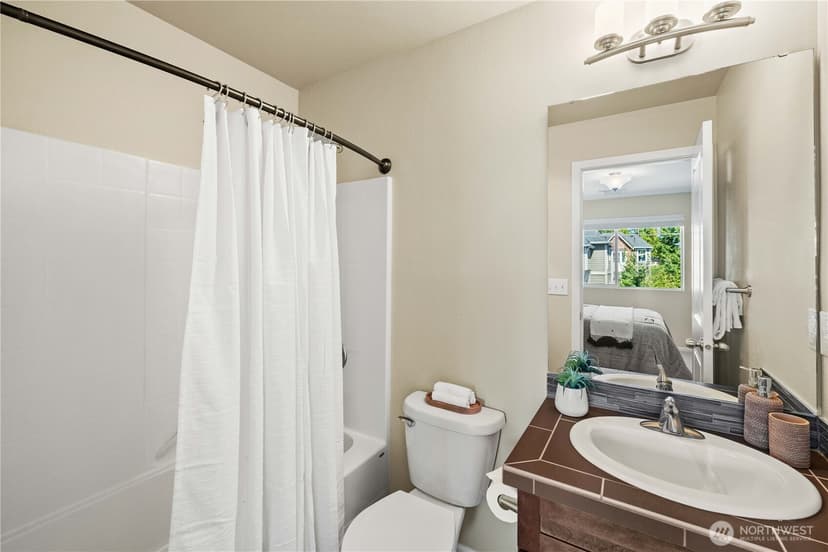 Property photo for 1912 113th Place SE, Everett photo 16