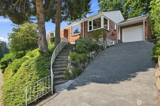 Property photo for 4806 Purdue Avenue NE, Seattle