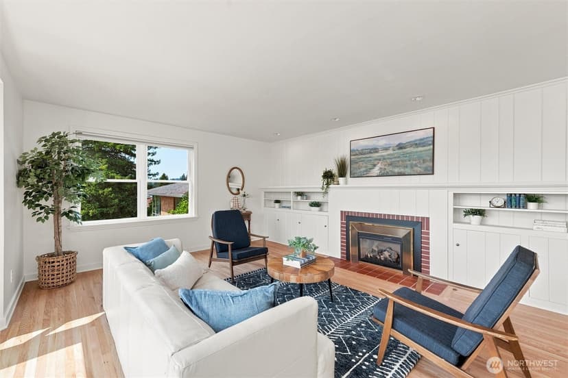 Property photo for 4806 Purdue Avenue NE, Seattle photo 6