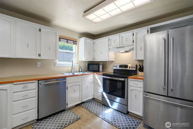 Property photo for 3527 S 262nd Street, Kent photo 4