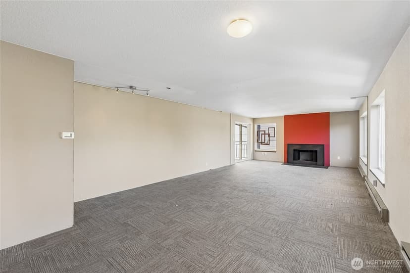 Property photo for 1743 NW 57th Street #406, Seattle photo 4