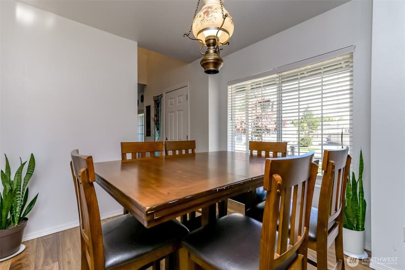 Property photo for 212 2nd Avenue N, Algona photo 11