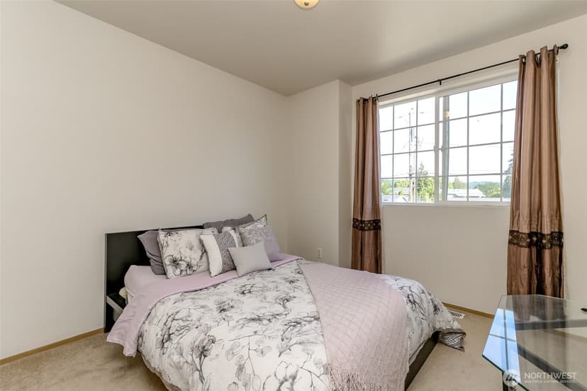 Property photo for 212 2nd Avenue N, Algona photo 18