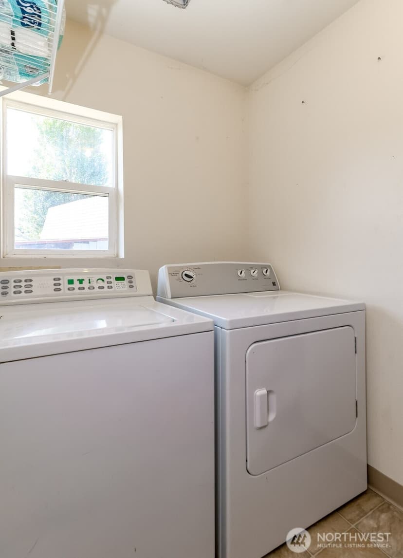 Property photo for 212 2nd Avenue N, Algona photo 25