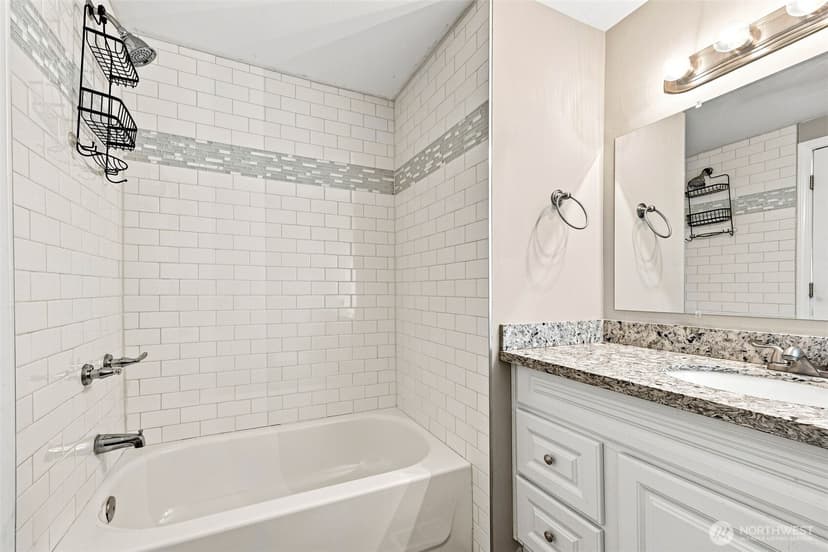 Property photo for 13104 Ridge Circle E, Bonney Lake photo 16