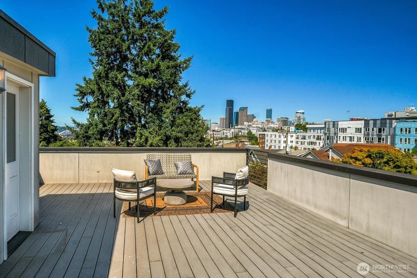 Property photo for 1849 S King St, Seattle photo 18