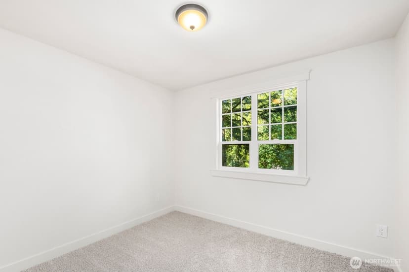 Property photo for 153 221st Avenue NE, Sammamish photo 24