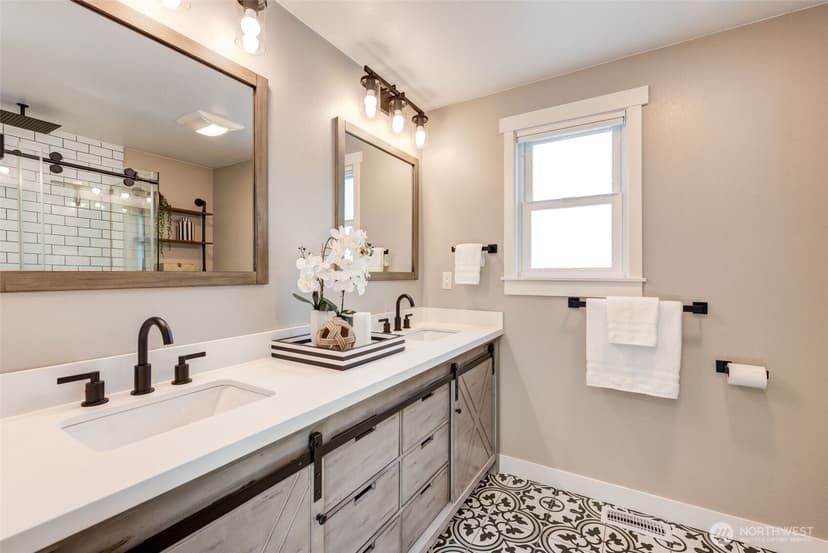 Property photo for 6728 187th Street SE, Clearview photo 16
