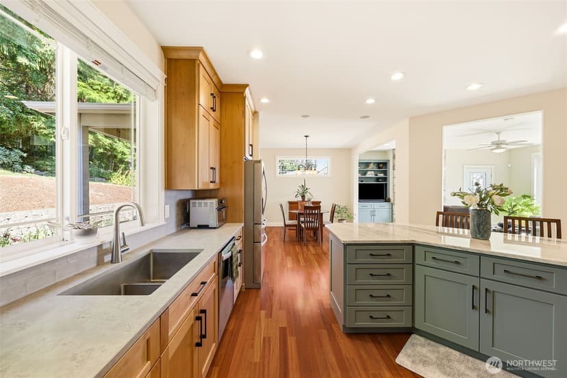 Property photo for 13718 9th Avenue Ct NW, Gig Harbor photo 17