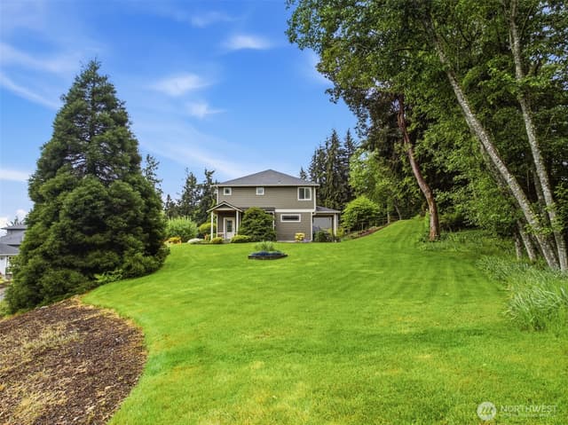 Property photo for 13718 9th Avenue Ct NW, Gig Harbor photo 5
