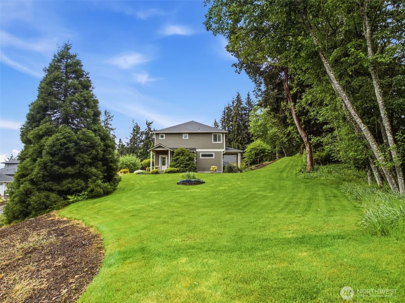 Property photo for 13718 9th Avenue Ct NW, Gig Harbor photo 5