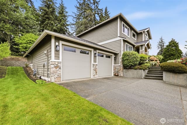 Property photo for 13718 9th Avenue Ct NW, Gig Harbor photo 4