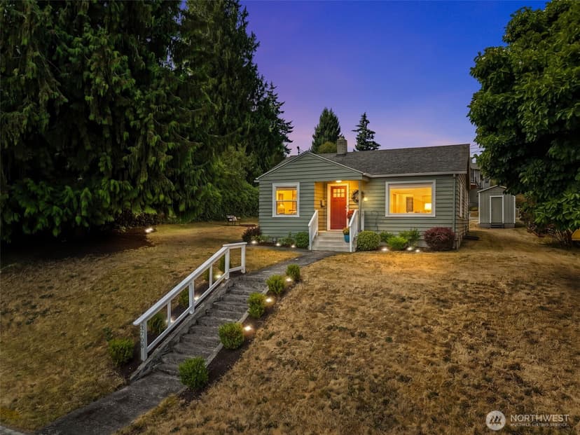 Property photo for 3708 Oakes Avenue, Everett