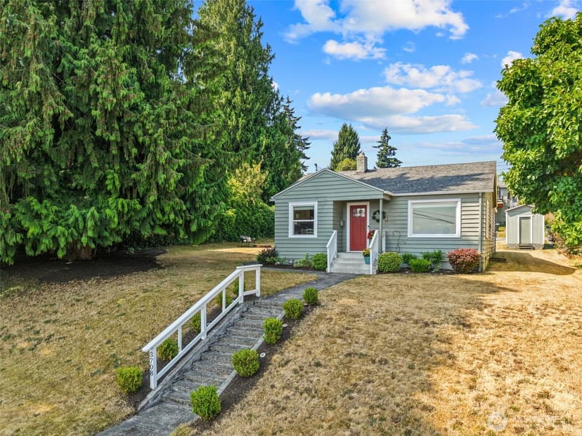 Property photo for 3708 Oakes Avenue, Everett photo 2