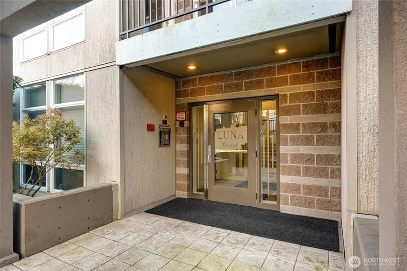 Property photo for 3221 SW Avalon Way #313, Seattle photo 23
