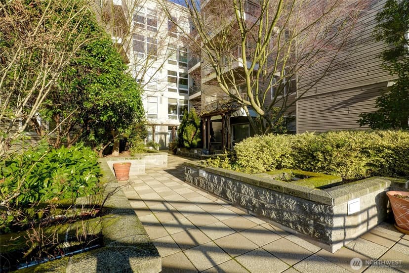 Property photo for 3221 SW Avalon Way #313, Seattle photo 21