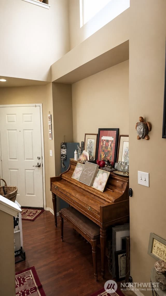 Property photo for 22 95th Drive SE, Lake Stevens photo 5