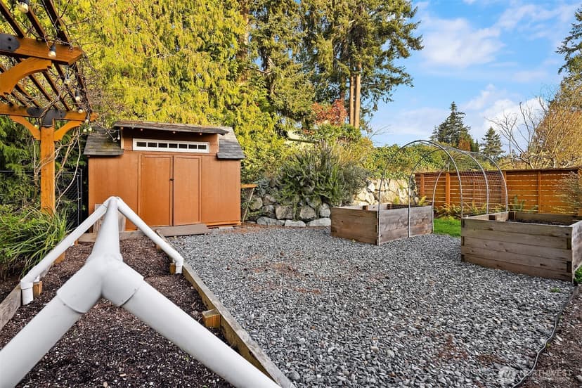 Property photo for 9219 60th Avenue W, Mukilteo photo 34