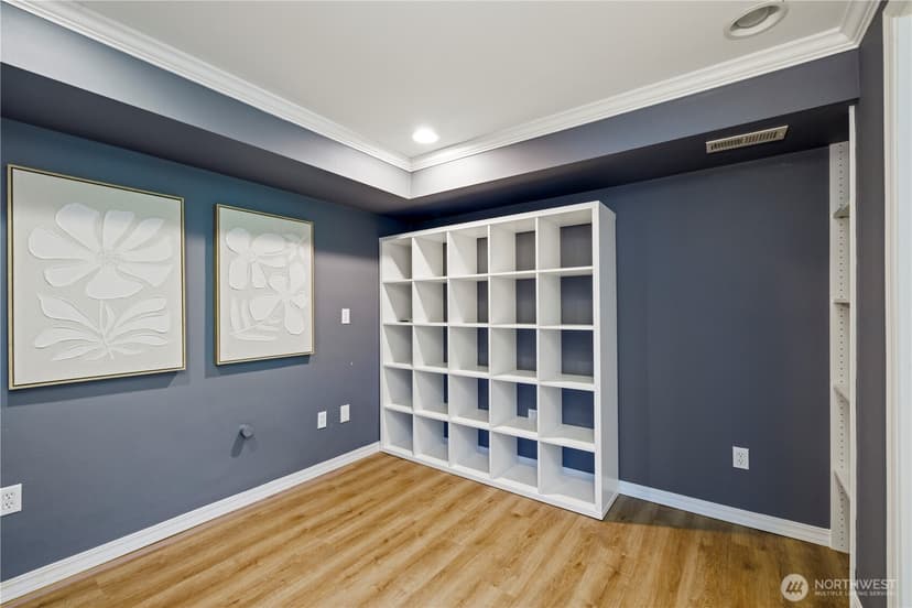 Property photo for 9726 SE 40th Street, Mercer Island photo 30