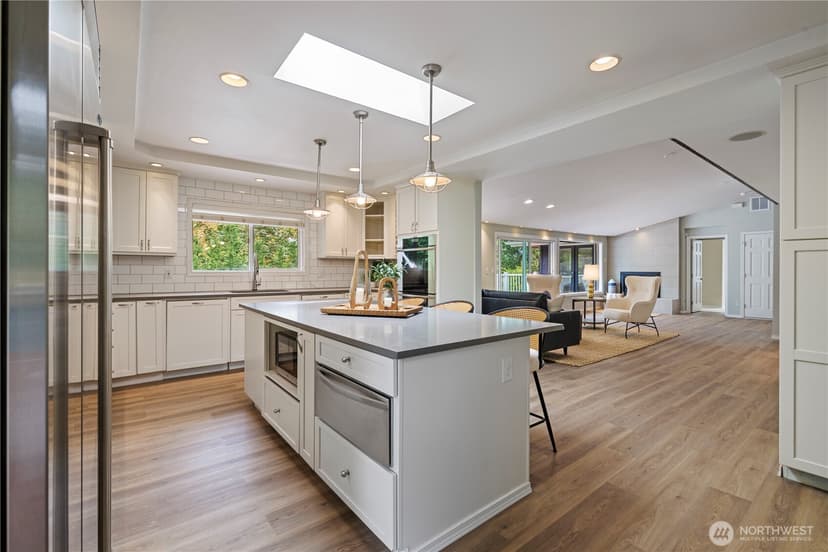 Property photo for 9726 SE 40th Street, Mercer Island photo 15