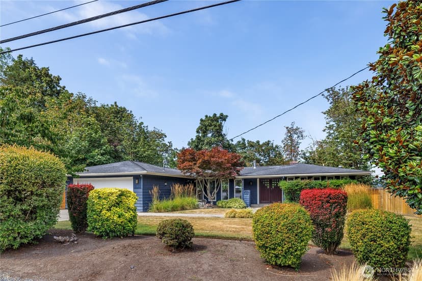 Property photo for 9726 SE 40th Street, Mercer Island photo 3
