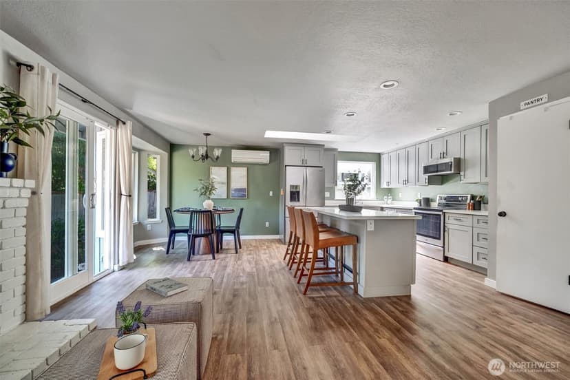 Property photo for 4830 154th Place SW, Edmonds photo 5