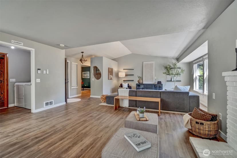 Property photo for 4830 154th Place SW, Edmonds photo 10