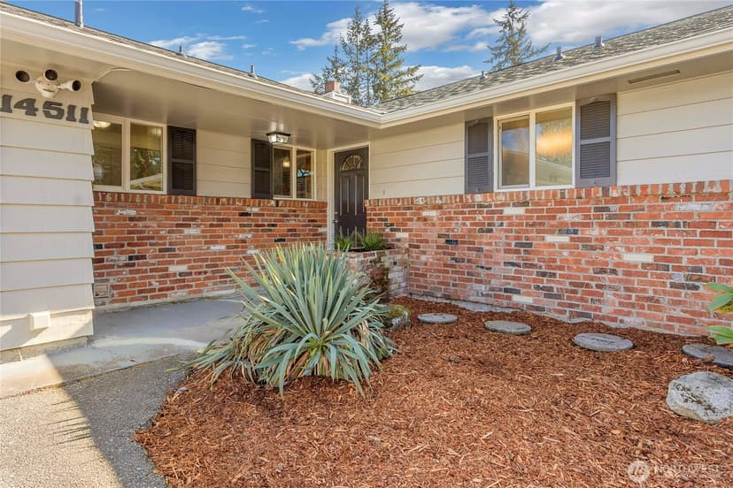 Property photo for 14511 25th Ave Ct E, Tacoma photo 5