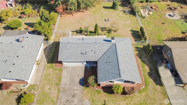 Property photo for 14511 25th Ave Ct E, Tacoma photo 3
