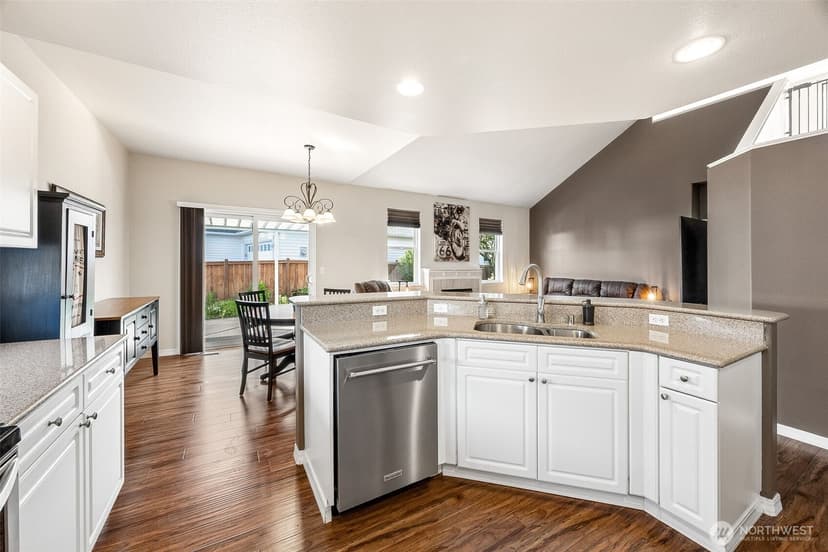 Property photo for 17007 91st Avenue E, Puyallup photo 6
