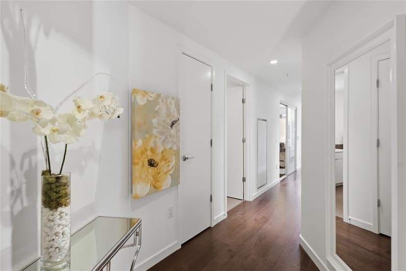 Property photo for 590 1st Avenue S #613, Seattle photo 2
