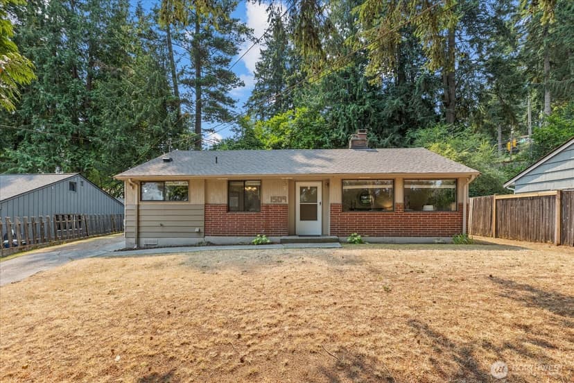 Property photo for 1509 NE 190th Street, Shoreline photo 2