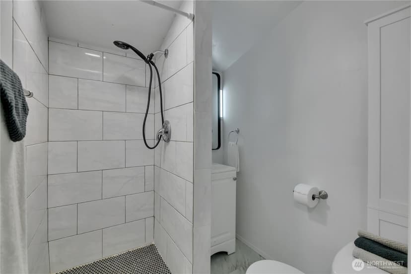 Property photo for 7656 Pacific Avenue, Tacoma photo 30