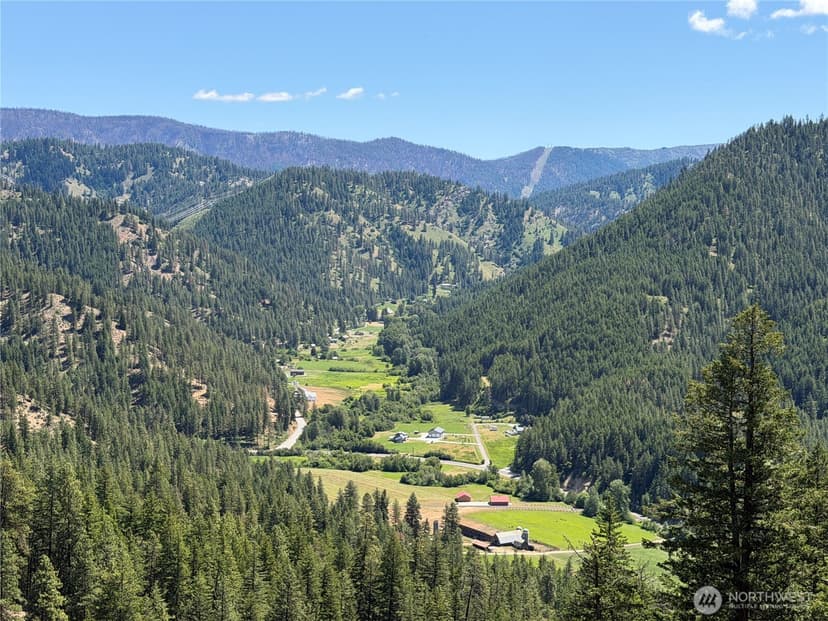 Property photo for 16100 Chumstick Highway, Leavenworth photo 9