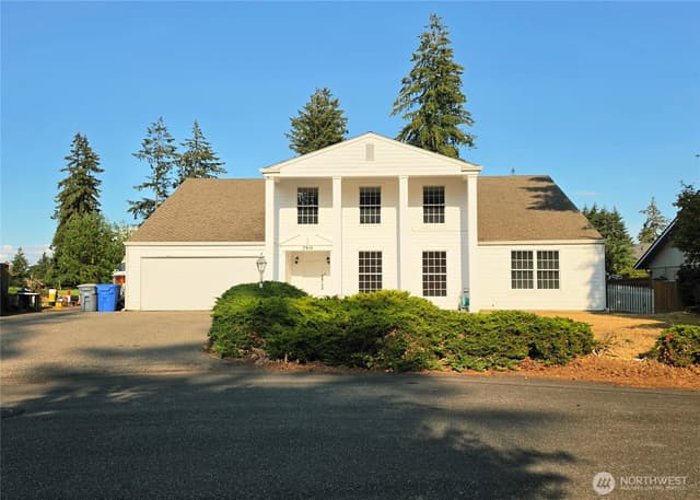 Property photo for 7919 Onyx Court SW, Lakewood photo 2