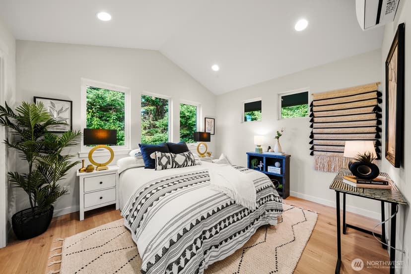 Property photo for 6030 41st Avenue NE, Seattle photo 16